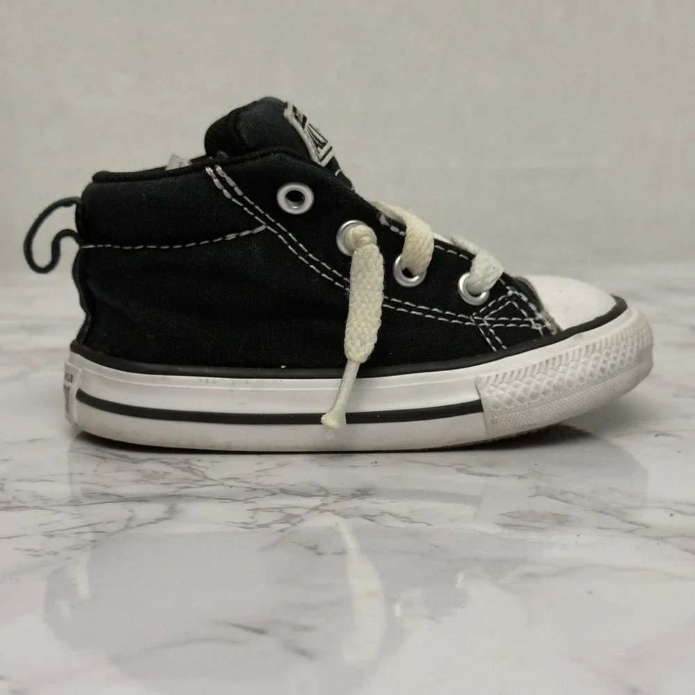 Converse Chuck Taylor All Star Hi-Top Sneaker Baby Toddler Size 5‎ Black White